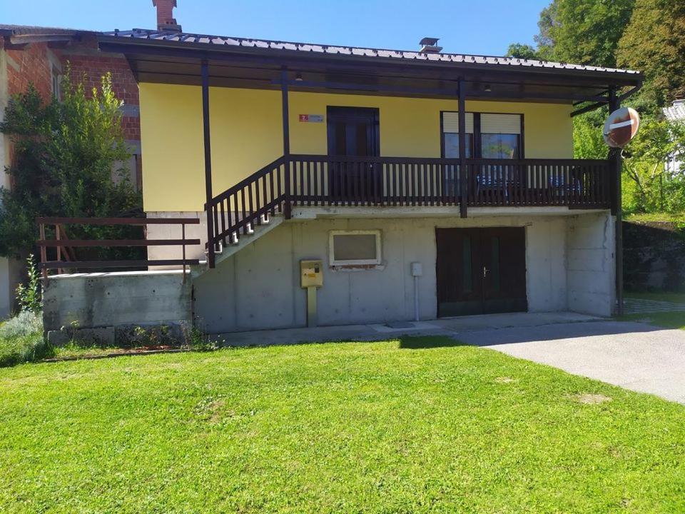 Villa Hisa Belin Podbela Exterior foto