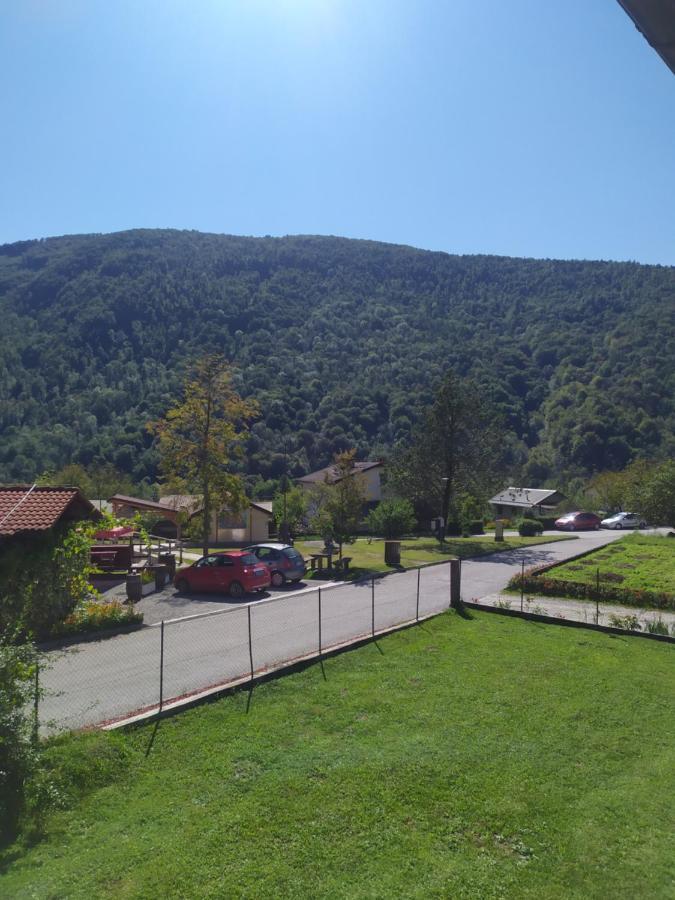 Villa Hisa Belin Podbela Exterior foto
